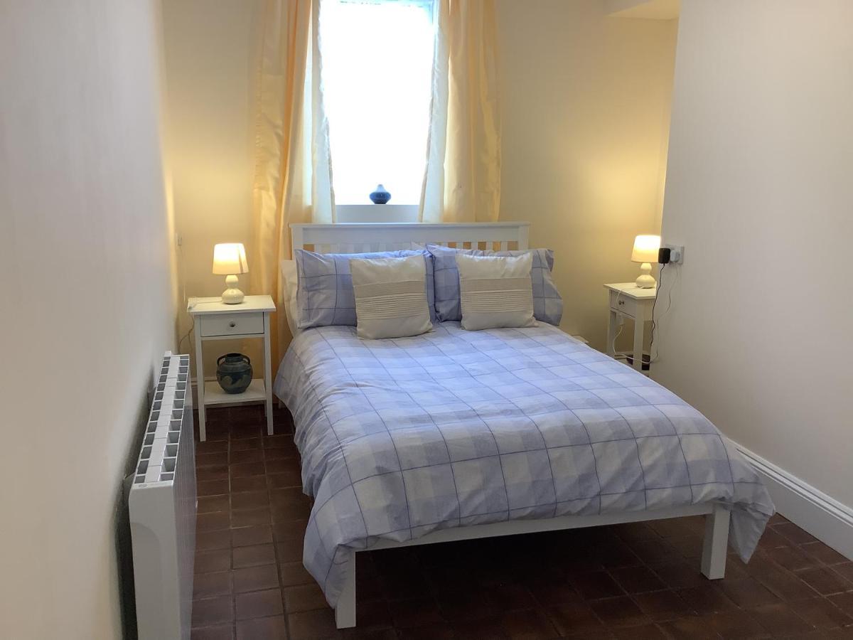 1 - Bed Ground Floor Apartment Tenby Kültér fotó